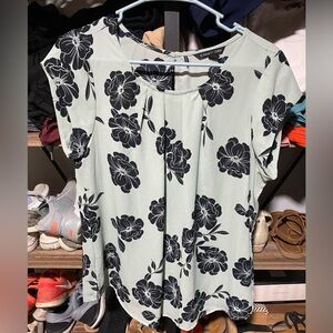 41 Hawthorn Black Floral Blouse - Cream